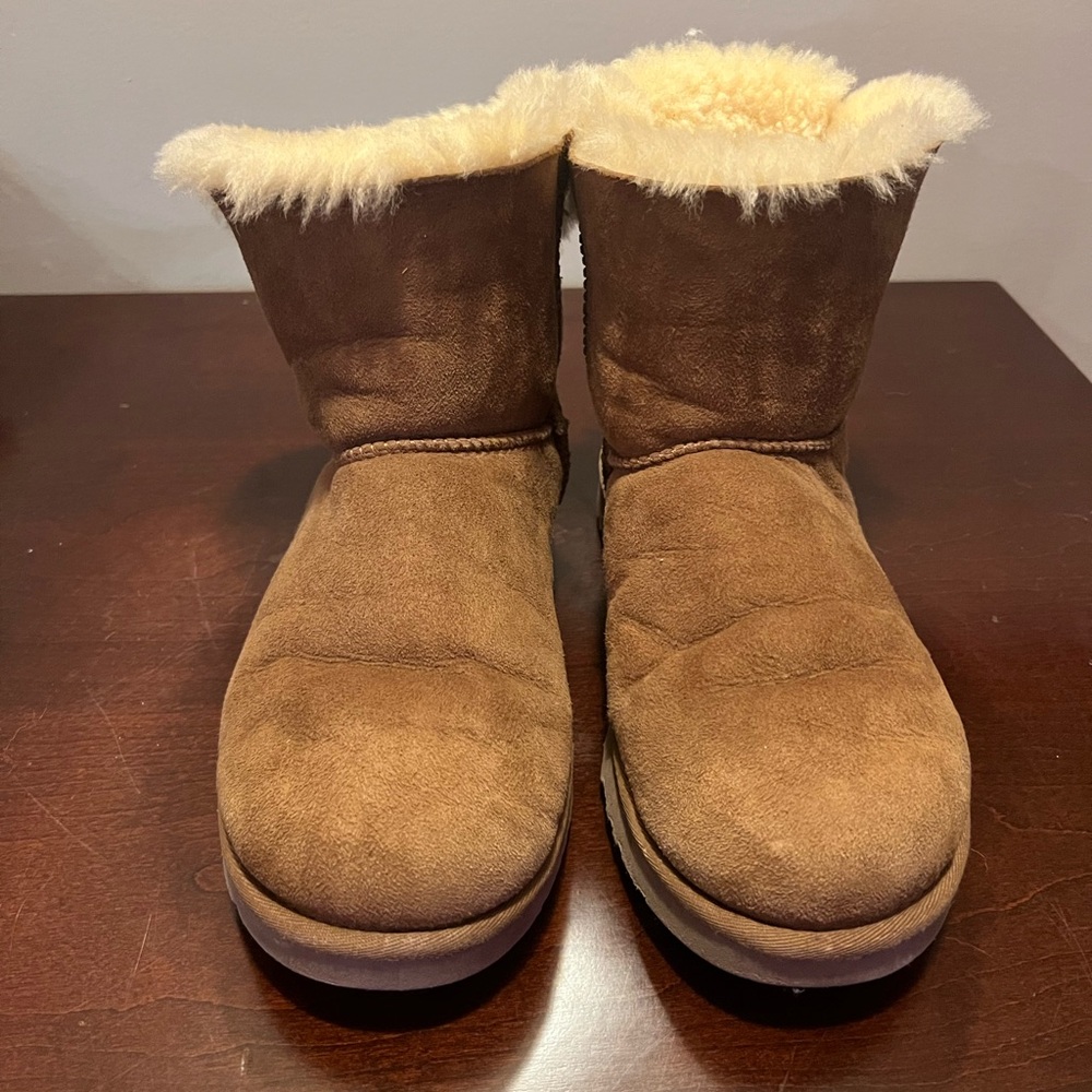 UGG Mini Brigette Bow Chestnut Boots SZ 8